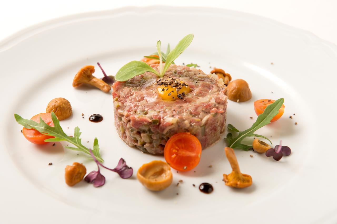 Hotel Dwór Kościuszko Kraków Zewnętrze zdjęcie A steak tartare